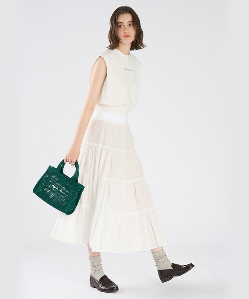 To b. by agnes b.(トゥービーバイアニエスベー)の「ロゴ コットン フレンチスリーブ トップス(Tシャツ/カットソー・レディース・ホワイト・38)」の9枚目の写真