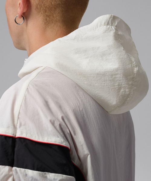 JORDAN BRAND(ジョーダンブランド)の「ジョーダン メンズ ライトウェイト ドラフト ジャケット / Jordan Men's Lightweight Draft Jacket IB7255-100 Sail(その他アウター・メンズ・クリーム・S/L/2XL/XL/M/XS)」の5枚目の写真