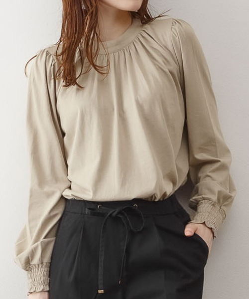 MARAI(マーライ)の「プチハイネックボリュームスリーブカットソー(Tシャツ/カットソー・レディース・チャコールグレー/グレイッシュベージュ/ブラウン・LL~3L/M~L/4L~5L)」の3枚目の写真