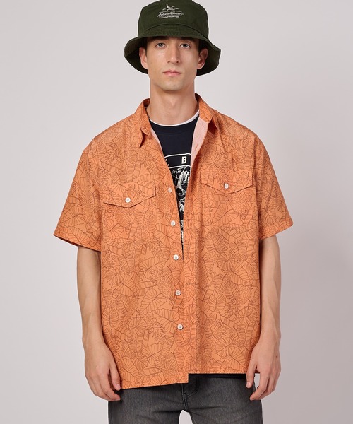 Eddie Bauer(エディーバウアー)の「マウンテン 半袖シャツ(シャツ/ブラウス・メンズ・ダークグリーン/カーキ/コーラル/アイボリー・L/S/M/XL/XXL)」の4枚目の写真