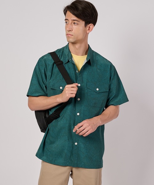 Eddie Bauer(エディーバウアー)の「マウンテン 半袖シャツ(シャツ/ブラウス・メンズ・ダークグリーン/カーキ/コーラル/アイボリー・L/S/M/XL/XXL)」の3枚目の写真