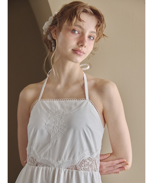 etre loin(エトルワン)の「リリーエンブロイダリーエプロンロングワンピース / Lily embroidered apron long dress(ワンピース・レディース・ミント/ブラック/ホワイト・M)」の4枚目の写真