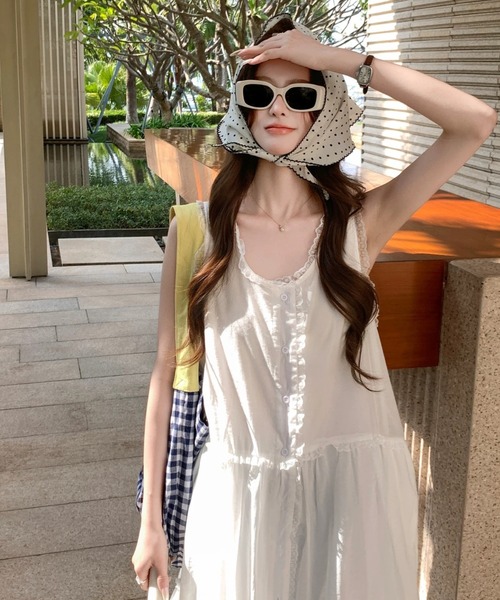 Alvia(アルビア)の「ティアードワンピース 袖なし(ロング丈)(シャツワンピース・レディース・ホワイト/ライトブルー・M)」の12枚目の写真