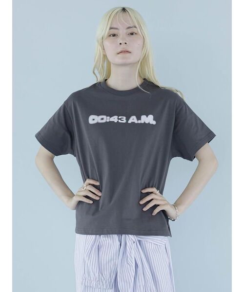 :ETHROF（イーサオブ）の「TIME LOGO PRINT T-SHIRT（Tシャツ/カットソー・レディース・グレー系/ホワイト・FREE）」の12枚目の写真
