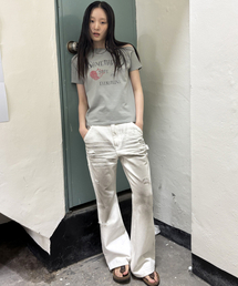 DEFGARMENTS（デフグラメンツ）の「WASHED BUCKLE FLARE DENIM (WHITE)（デニムパンツ）」