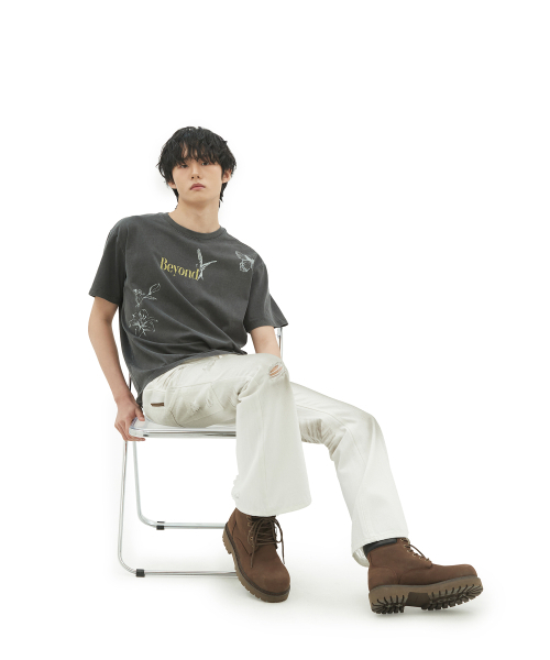 DEFGARMENTS(デフグラメンツ)の「WASHED BUCKLE FLARE DENIM (WHITE)(デニムパンツ・レディース・その他・SMALL/MEDIUM/LARGE)」の12枚目の写真