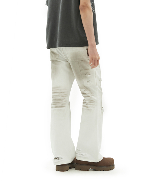 DEFGARMENTS(デフグラメンツ)の「WASHED BUCKLE FLARE DENIM (WHITE)(デニムパンツ・レディース・その他・SMALL/MEDIUM/LARGE)」の14枚目の写真