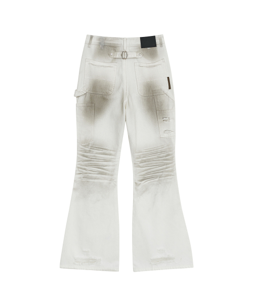 DEFGARMENTS(デフグラメンツ)の「WASHED BUCKLE FLARE DENIM (WHITE)(デニムパンツ・レディース・その他・SMALL/MEDIUM/LARGE)」の16枚目の写真