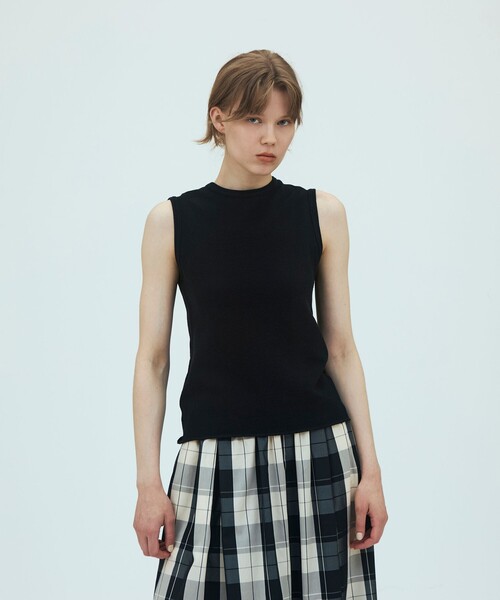 v::room(ヴィルーム)の「V::room コットンバイアスフリース ノースリーブプルオーバー(Tシャツ/カットソー・レディース・ブラック/ホワイト・FREE)」の4枚目の写真