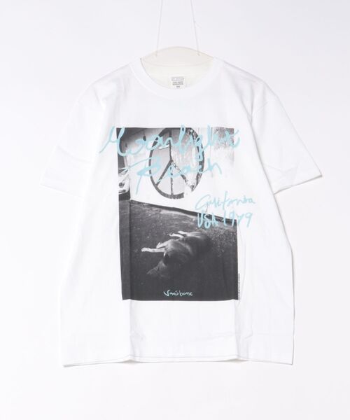 Revo.(レボ)の「【OFF SESSION / オフセッション】Photo Print T-shirts / 芝田満之コラボ サーフ フォトプリント グラフィックTシャツ / 丸胴シームレス仕様(ユニセックス)(Tシャツ/カットソー・メンズ・ホワイト系4/ホワイト系2/ホワイト系3/ホワイト系1/ホワイト系6/ホワイト系5・M/L)」の2枚目の写真