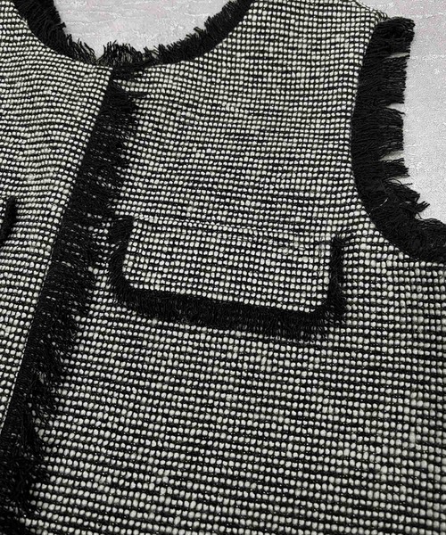 ELFRANK(エルフランク)の「【2026AW】【M~Lサイズ展開】フリンジデザインノースリーブツイードAラインワンピース《着用動画あり》(ワンピース・レディース・ブラック/ホワイト×ブラック・M/L)」の21枚目の写真