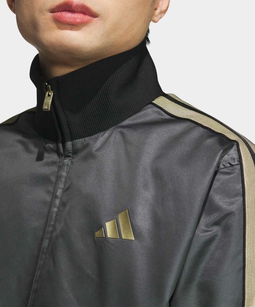 adidas(アディダス)の「Stadium Gold レギュラーフィットクライマウォーム メッシュ裏地付きウーブン フルジップ ジャケット / ジャージ / アディダス adidas(ジャージ・メンズ・ブラック×ゴールド・MEDIUM/SMALL/LARGE/3XL/XX-LARGE/X-LARGE/X-SMALL)」の5枚目の写真