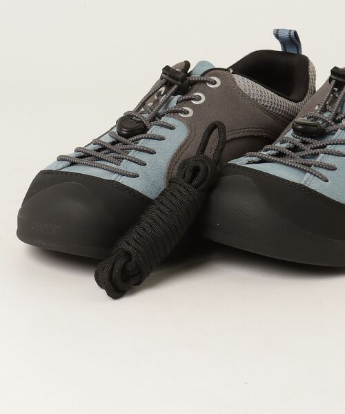 KEEN（キーン）の「【New color】JASPER "ROCKS" SP / ジャスパー ロックス エスピー / メンズ　スニーカー（スニーカー・メンズ・グレー・28cm/29cm/28.5cm/27.5cm/27cm/26cm/26.5cm/30cm/25cm/25.5cm）」の4枚目の写真