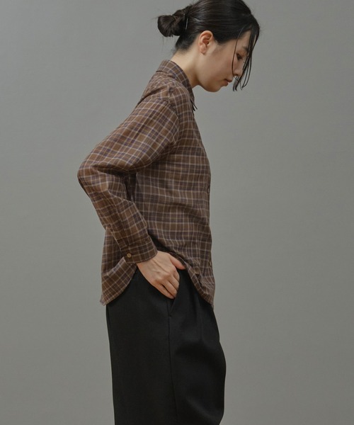 Nunc.(ヌンク)の「シアーチェックシャツ(シャツ/ブラウス・レディース・モカ/グレー/ダークブラウン・38)」の10枚目の写真