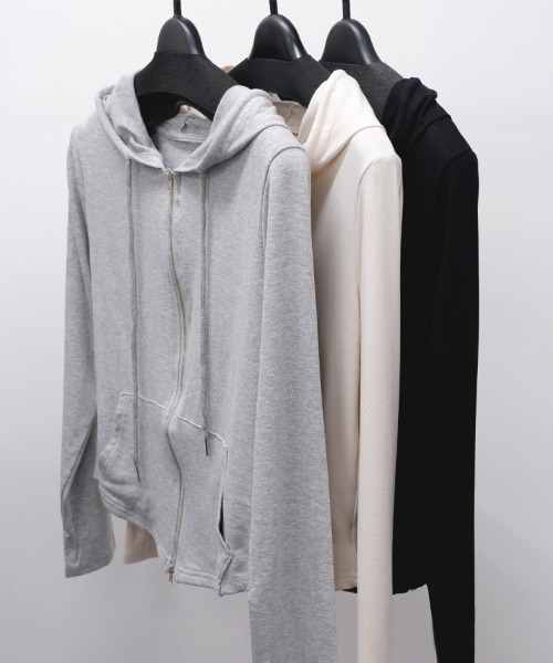 CLOTHY（クロシィ）の「【さらっと羽織れる薄手素材♪】ダブルZIP ショート丈 カットソー パーカー 秋服（パーカー・レディース・アイボリー/グレー/ブラック・FREE）」の8枚目の写真