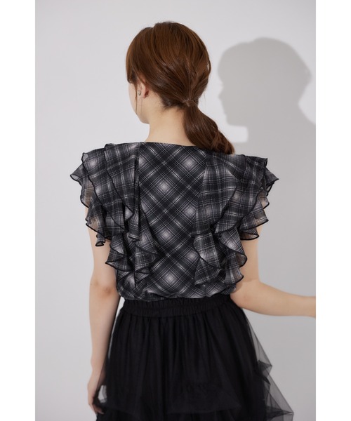 tocco closet（トッコ　クローゼット）の「ハート釦シャドーチェックラッフルフリルブラウス（シャツ/ブラウス・レディース・ブラック/モカ・M）」の4枚目の写真