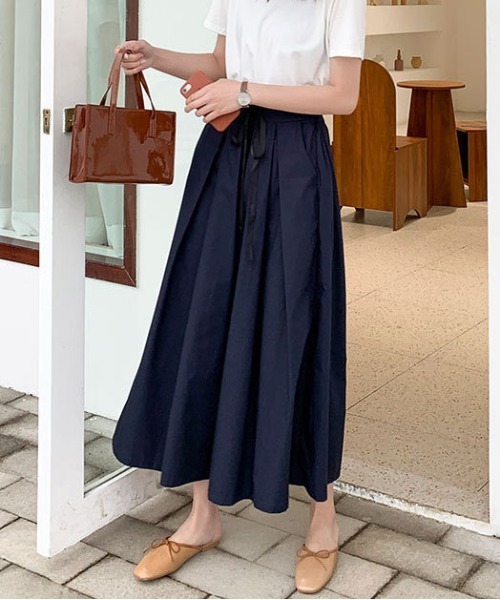 ＆soiree（アンドソワレ）の「ウエストリボン深タック入りワイドパンツ（その他パンツ・レディース・ネイビー/ベージュ・FREE）」の8枚目の写真