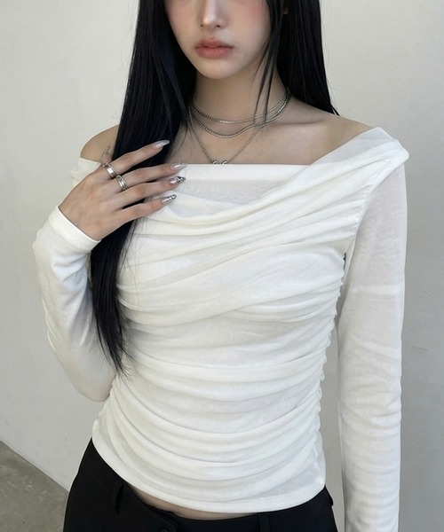 non-hedge(ノンヘッジ)の「シアー切替オフショルダートップス(Tシャツ/カットソー・レディース・ブラック/オフホワイト・FREE)」の7枚目の写真