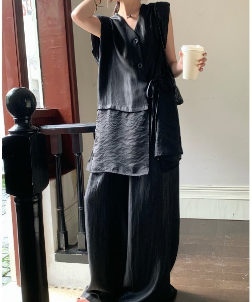 Aelina(エリナ)の「チュール切り替えVネックトップス&ワイドパンツセットアップ(セットアップ・レディース・ブルーグレー/アイボリー/ブラック・FREE)」の7枚目の写真