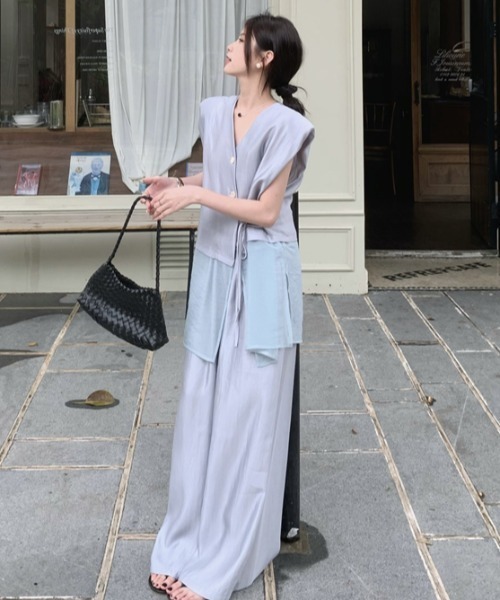 Aelina(エリナ)の「チュール切り替えVネックトップス&ワイドパンツセットアップ(セットアップ・レディース・ブルーグレー/アイボリー/ブラック・FREE)」の13枚目の写真