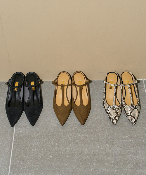 GRISE(グリーズ)の「《WEB+一部店舗限定》GRISE4.5cmポインテッドTストラップミュール(パンプス・レディース・ブラック/ブラウン/ベージュ系その他・SMALL/MEDIUM/LARGE/X-LARGE)」の4枚目の写真