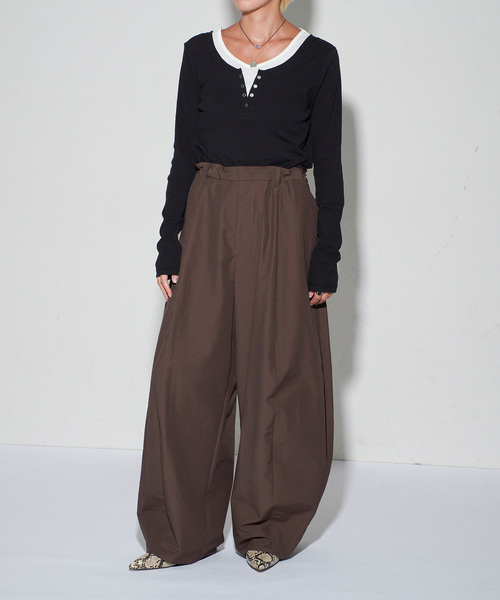 GRISE(グリーズ)の「《WEB+一部店舗限定》GRISE4.5cmポインテッドTストラップミュール(パンプス・レディース・ブラック/ブラウン/ベージュ系その他・SMALL/MEDIUM/LARGE/X-LARGE)」の11枚目の写真