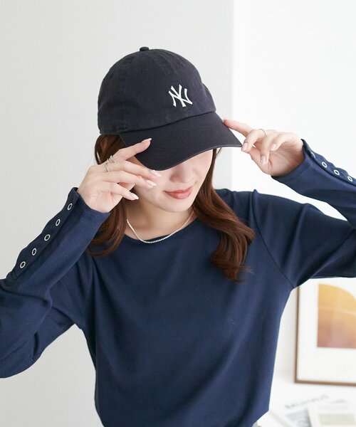 DISCOAT(ディスコート)の「リブ袖口ボタンロングスリーブ《WEB限定カラーあり》(Tシャツ/カットソー・レディース・ライトグレー/ブラック/ネイビー/グレー/ブラウン/レッド/モカ/ブルー系その他/アイボリー/グリーン系・FREE)」の13枚目の写真