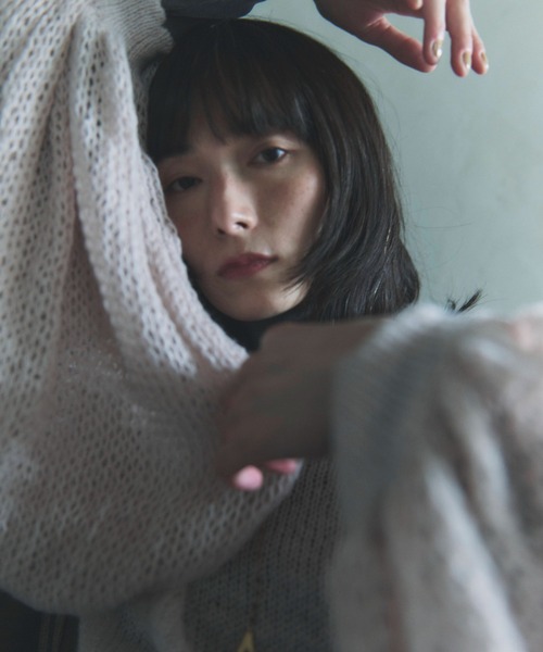 flaeu(フラユ)の「Sheer Balloon Sleeve Knit(ニット/セーター・レディース・ピンク/ブラック・FREE)」の4枚目の写真