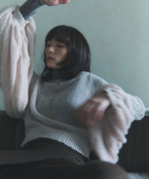 flaeu(フラユ)の「Sheer Balloon Sleeve Knit(ニット/セーター・レディース・ピンク/ブラック・FREE)」の5枚目の写真