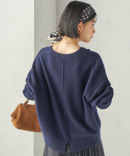 SHIPS(シップス)の「〈手洗い可能〉ウール カシミヤ V ネック プルオーバー(ニット/セーター・レディース・ブラウン/ネイビー/グレー/クリーム・ONE SIZE)」の5枚目の写真