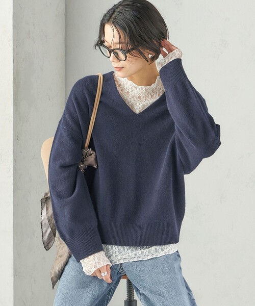 SHIPS(シップス)の「〈手洗い可能〉ウール カシミヤ V ネック プルオーバー(ニット/セーター・レディース・ブラウン/ネイビー/グレー/クリーム・ONE SIZE)」の14枚目の写真