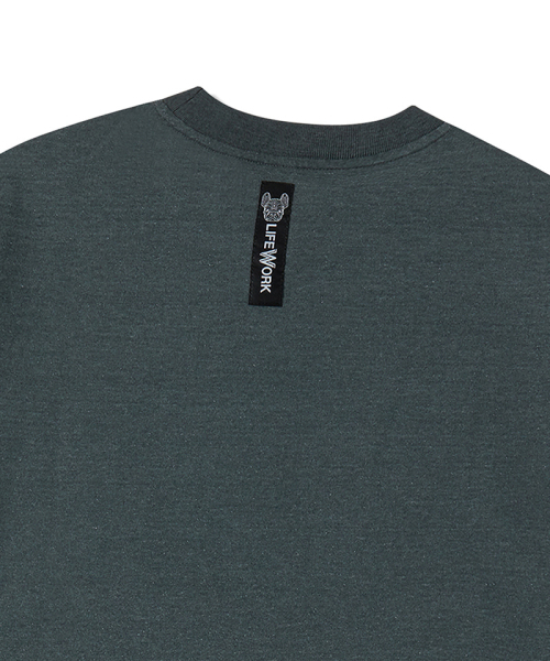 LIFE WORK(ライフワーク)の「ヴィンテージグラデーションロゴ半袖Tシャツ(Tシャツ/カットソー・メンズ・チャコールグレー/Beige・MEDIUM/LARGE)」の5枚目の写真