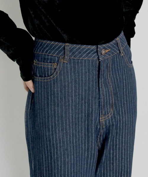 cheriella(シェリエラ)の「【cheriella】ヴィンテージライクストライプストレートデニム VINTAGE-LIKE STRIPE STRAIGHT DENIM(デニムパンツ・レディース・ブルー/インディゴブルー・M/S)」の5枚目の写真