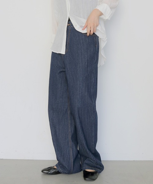 cheriella(シェリエラ)の「【cheriella】ヴィンテージライクストライプストレートデニム VINTAGE-LIKE STRIPE STRAIGHT DENIM(デニムパンツ・レディース・ブルー/インディゴブルー・M/S)」の17枚目の写真