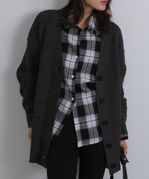 Seop(セオピ)の「オーバーシルエットビッグサイズVネック ニットカーディガン(カーディガン/ボレロ・レディース・ワインレッド/ベージュ/ブラウン/グレー/ブラック・M)」の15枚目の写真