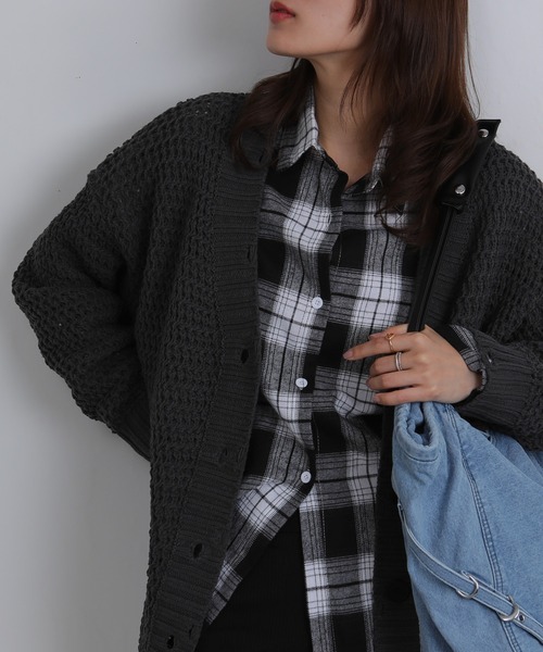 Seop(セオピ)の「オーバーシルエットビッグサイズVネック ニットカーディガン(カーディガン/ボレロ・レディース・ワインレッド/ベージュ/ブラウン/グレー/ブラック・M)」の7枚目の写真