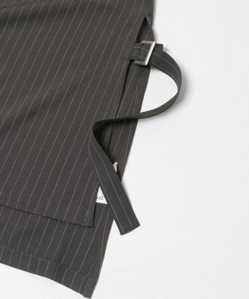 ITEMS URBANRESEARCH(アイテムズ アーバンリサーチ)の「ピンストライプベストパンツセット(セットアップ・レディース・ベージュ/チャコールグレー・FREE)」の11枚目の写真