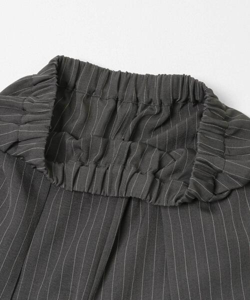 ITEMS URBANRESEARCH(アイテムズ アーバンリサーチ)の「ピンストライプベストパンツセット(セットアップ・レディース・ベージュ/チャコールグレー・FREE)」の13枚目の写真
