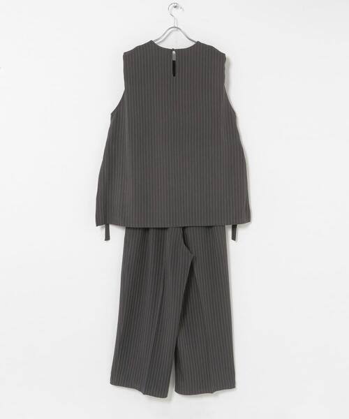 ITEMS URBANRESEARCH(アイテムズ アーバンリサーチ)の「ピンストライプベストパンツセット(セットアップ・レディース・ベージュ/チャコールグレー・FREE)」の14枚目の写真