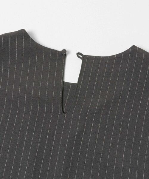 ITEMS URBANRESEARCH(アイテムズ アーバンリサーチ)の「ピンストライプベストパンツセット(セットアップ・レディース・ベージュ/チャコールグレー・FREE)」の15枚目の写真