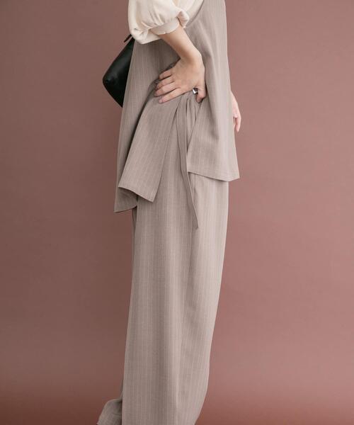 ITEMS URBANRESEARCH(アイテムズ アーバンリサーチ)の「ピンストライプベストパンツセット(セットアップ・レディース・ベージュ/チャコールグレー・FREE)」の18枚目の写真