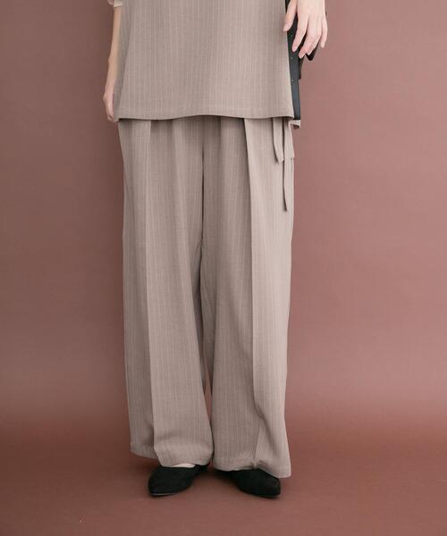ITEMS URBANRESEARCH(アイテムズ アーバンリサーチ)の「ピンストライプベストパンツセット(セットアップ・レディース・ベージュ/チャコールグレー・FREE)」の19枚目の写真