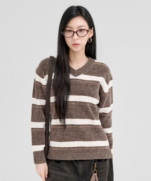 CHASECULT(チェイスカルト)の「レディース Vネック ストライプ セーター-FFRG5275D08(ニット/セーター・レディース・ブラウン・85/90)」の4枚目の写真