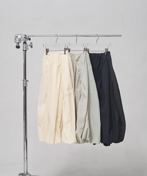 TODAYFUL（トゥデイフル）の「Nylon Ripstop Skirt（スカート・レディース・インディゴブルー/アイボリー/セージグリーン・36inch/38inch）」の11枚目の写真