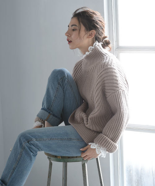 marjour（マージュール）の「DIAGONAL LIB KNIT（ニット/セーター・レディース・アイボリー/グレイッシュベージュ/ベージュ・M/MEDIUM）」の4枚目の写真