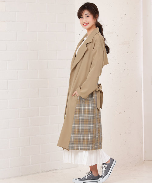 KOBE LETTUCE（コウベレタス）の「チェック配色デザインスプリングトレンチコート（トレンチコート・レディース・グレイッシュベージュ/カーキ/ブラック/ベージュ・FREE）」の2枚目の写真