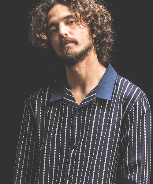 Jih Nunc(ジーヌンク)の「ms3828-インディゴ硫化染めドビーシャツ(シャツ/ブラウス・メンズ・ブラック/ネイビー・S/M/L)」の2枚目の写真