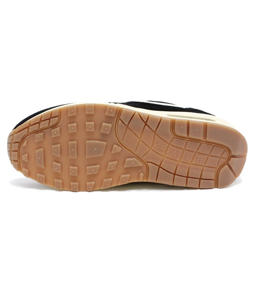 And A（アンドエー）の「NIKE AIR MAX 1 ESSENTIAL（スニーカー・メンズ・ブラック/ネイビー/レッド・28.0cm/27.0cm/26.0cm）」の5枚目の写真