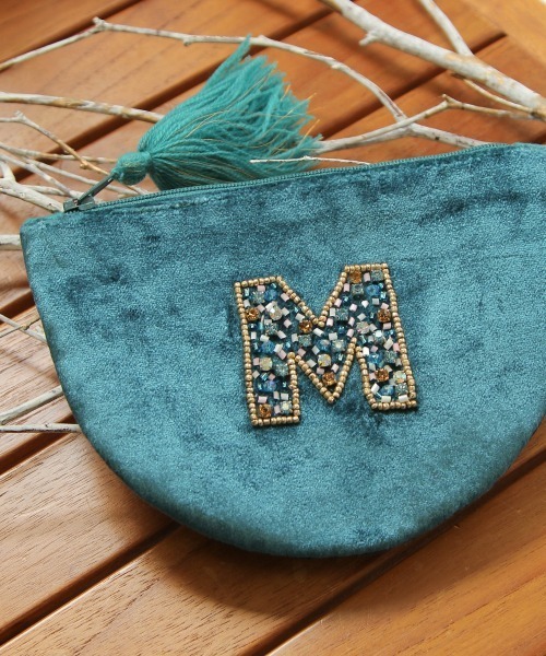 BAYFLOW（ベイフロー）の「BFイニシャルポーチ（ポーチ・レディース・イエロー/グリーン/ネイビー/グレー/パープル/ホワイト・0）」の4枚目の写真