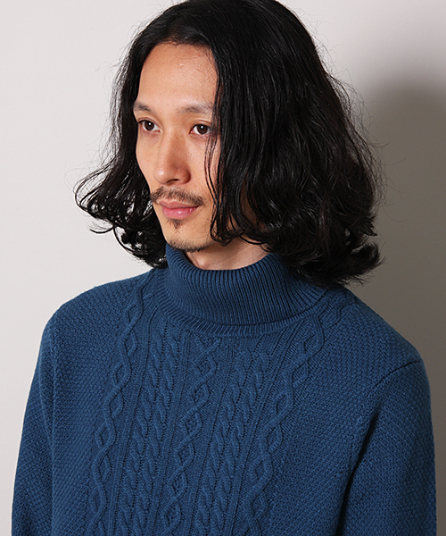 MEN'S MELROSE(メンズメルローズ)の「【成宮寛貴さん着用smart12月号】smart×MASTER FRAME カシミヤタッチ タートルセーター(ニット/セーター・メンズ・オフホワイト/ターコイズブルー/ネイビー/キャメル・X-LARGE/LARGE/MEDIUM)」の10枚目の写真